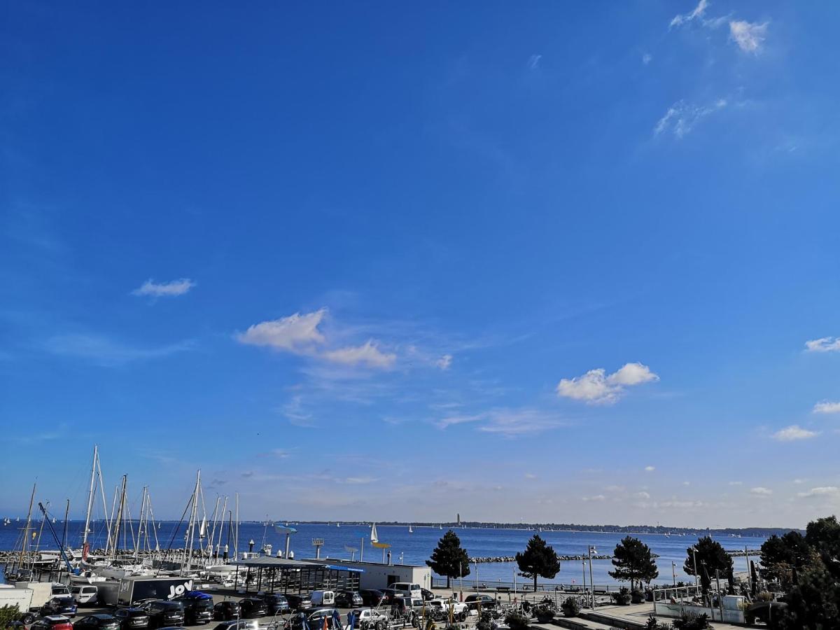 Sunny Seaside Apartment Kiel Dış mekan fotoğraf